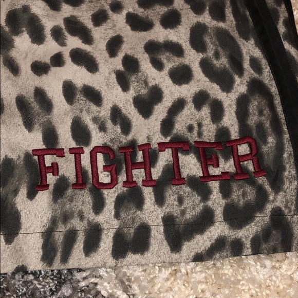 Dolce and Gabbana silk shorts - Picture 4 of 4